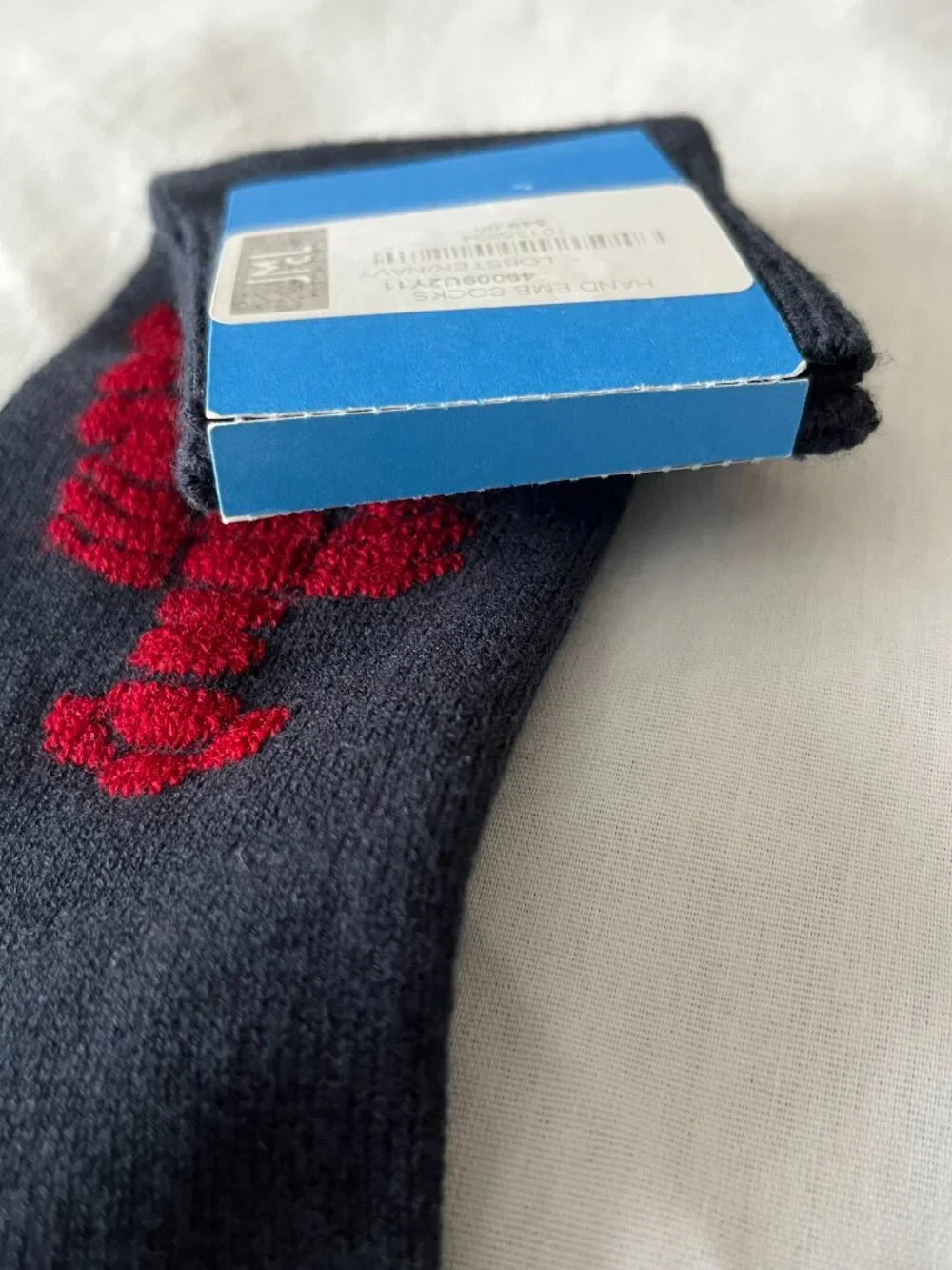 NEW with tags J.McLaughlin hand embroidered lobster men’s socks Navy & red rare